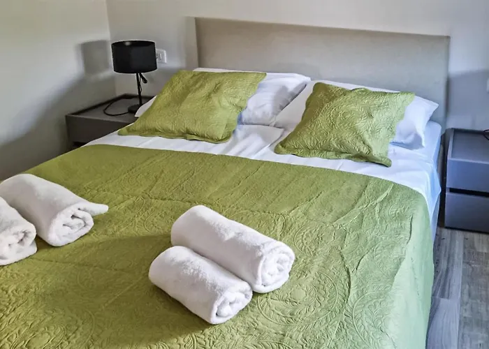 Beautiful Apartment In Okrug Gornji With Outdoor Swimming Pool And 3 Bedrooms