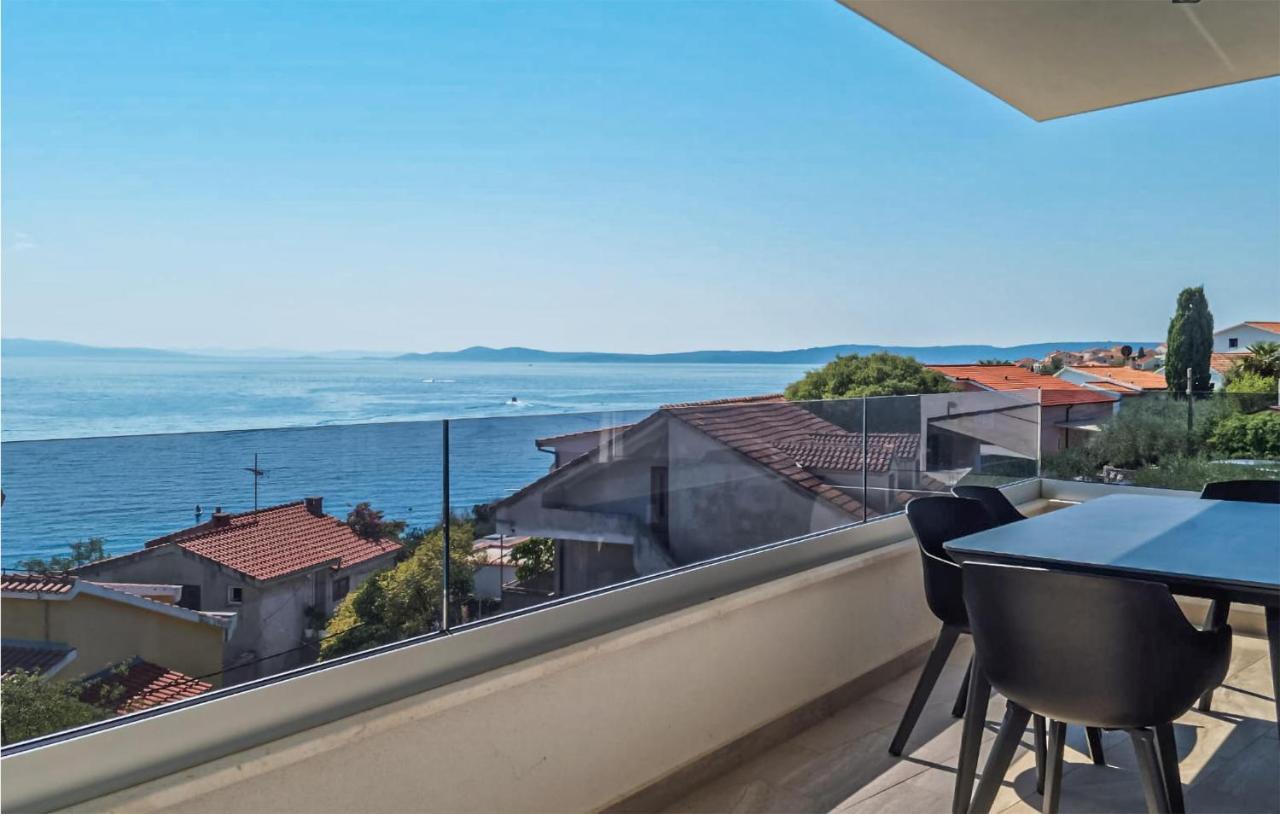 Beautiful In Okrug Gornji With Outdoor Swimming Pool And 3 Bedrooms Appartement